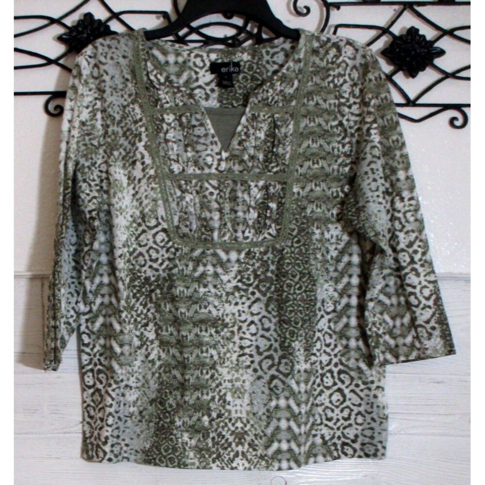 Erika Women's Top Size M Long Sleeve Multicolored Round Neck